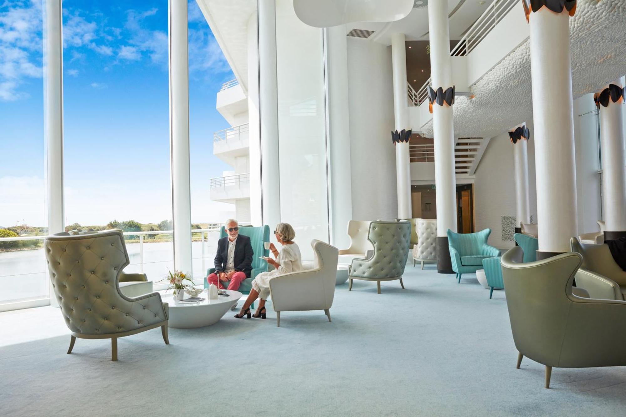 Miramar La Cigale Hotel Thalasso & Spa Arzon Exterior foto