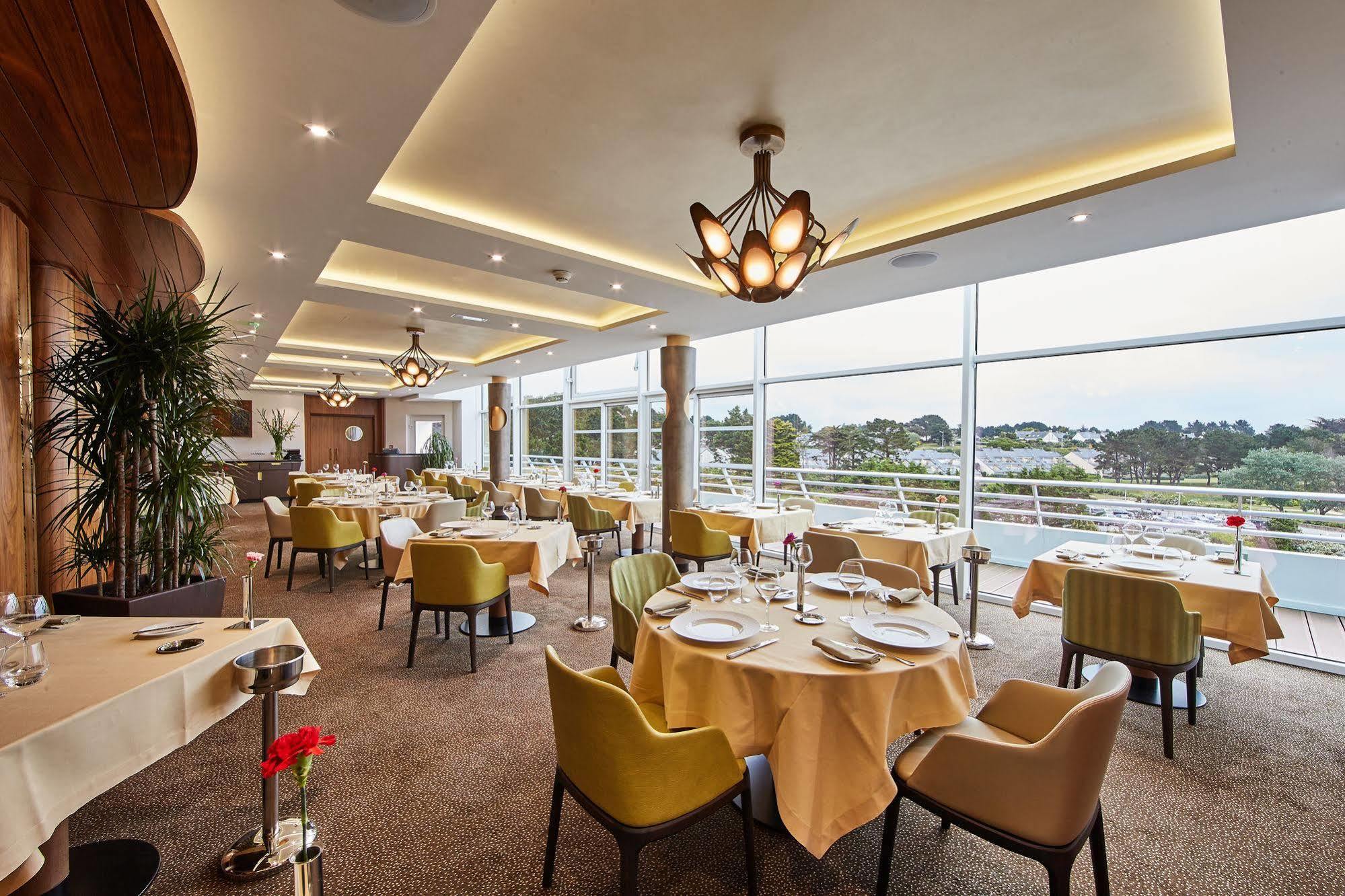 Miramar La Cigale Hotel Thalasso & Spa Arzon Exterior foto